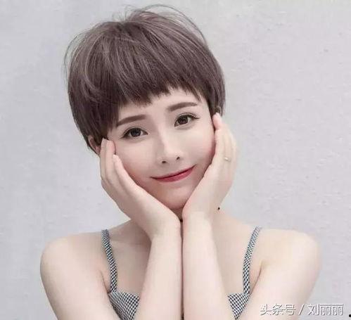 哪个网红短发女好看,揭秘网红短发造型之美